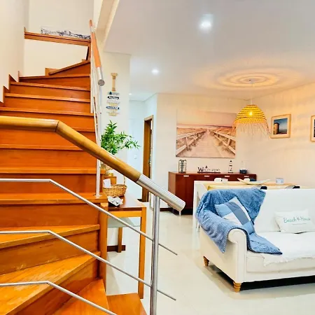 Dom wakacyjny House