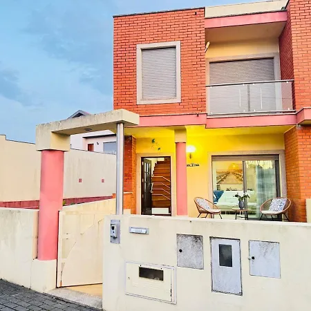 Dom wakacyjny House